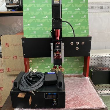 Trụ hàn tự động EZI Servo 56L cao cấp đặc trị pin xe điện và lưu trữ