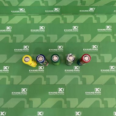 Pin 18650 Vỏ Hoạt Hình Li-ion 3.7V - 4.2V 2500mAh Xả 5C