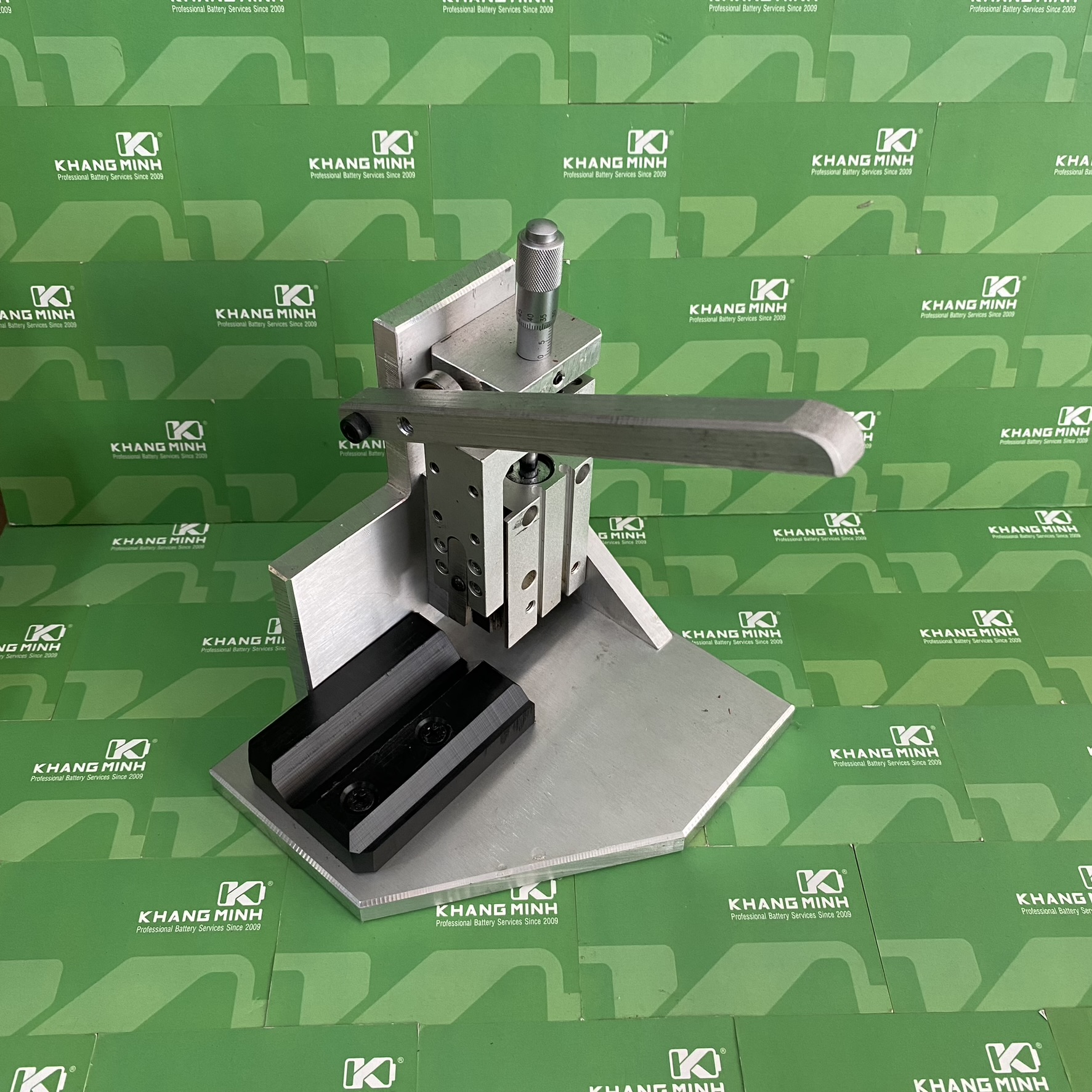 Gọt pin cần gạt cao cấp dùng để cắt pin cũ tháo khối nhanh chóng dễ dàng và tiện lợi