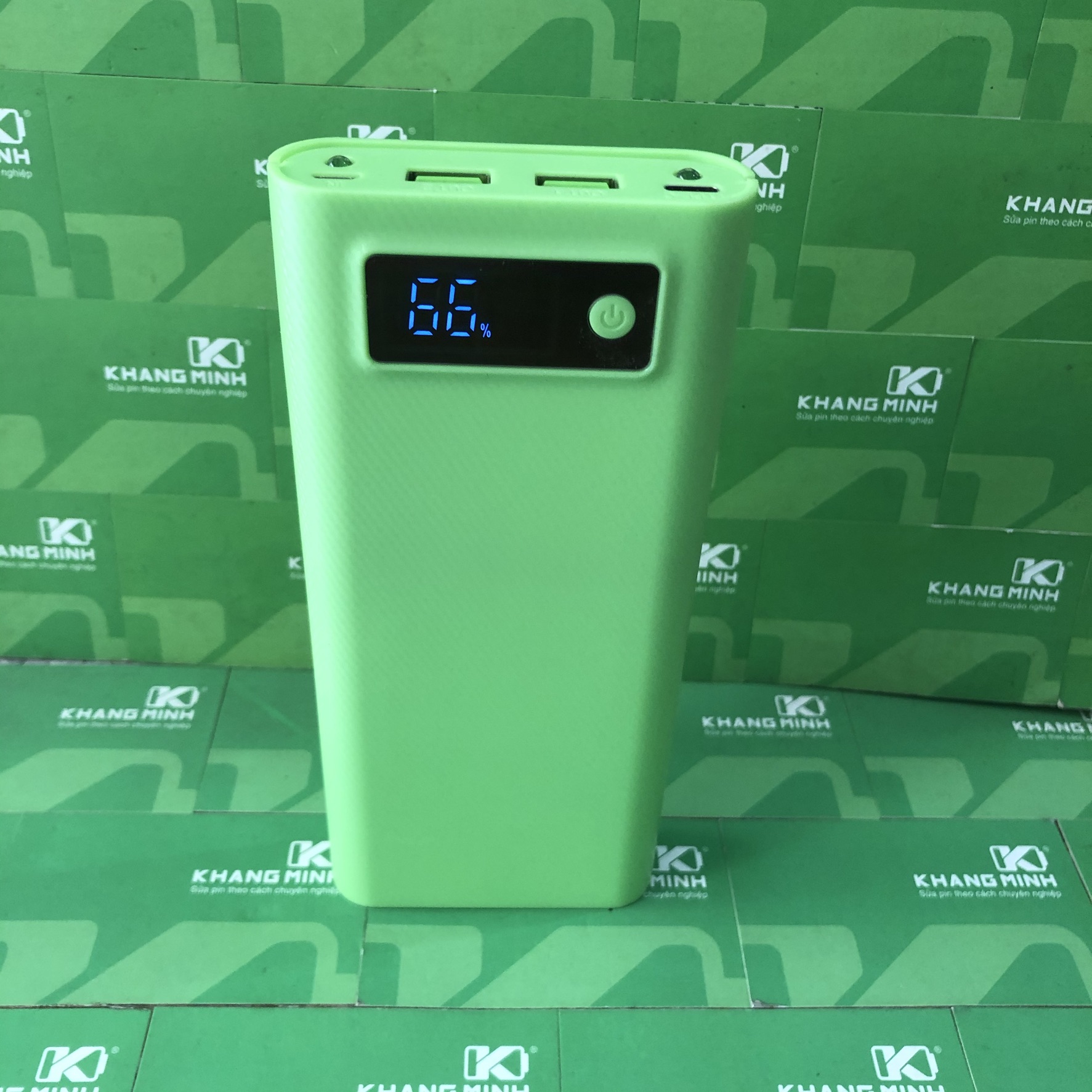  Pin sạc dự phòng và phụ kiện thay thế